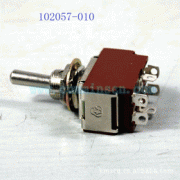 解放CA5310XXYP2K15L7T4EA80-3廂式運(yùn)輸車用的濰柴WP10.380E32發(fā)動(dòng)機(jī)的大修及配件