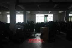 飛碟FD5086XXYW63K廂式運輸車用的東風(fēng)朝陽CY4102-CE4B發(fā)動機的大修及配件
