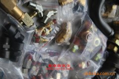 東風EQ5061XXY5D3全封閉廂式運輸汽車用的康明斯EQB125-20發動機的配件及保養