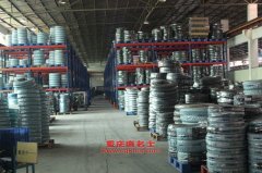 神豹SB5815PQ清潔式低速貨車用的云內4100QB-2發動機的大修及配件