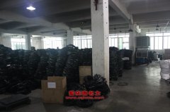 華山SX5160CCYGP4倉柵式運(yùn)輸車用的玉柴YC4E140-42發(fā)動(dòng)機(jī)的大修及配件