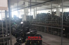 新飛XKC5313GNY4D鮮奶運輸車用的康明斯ISDe270 40發(fā)動機的配件及修理