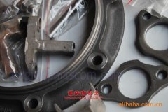 陸霸LB5251GFLA9-DFL粉粒物料運(yùn)輸車用的康明斯ISDe230 30發(fā)動(dòng)機(jī)的配件及保養(yǎng)