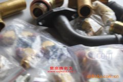 國道JG5250GFLZZ粉粒物料運輸車用的濰柴WD615.62發動機的配件及保養
