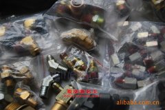 女神JB6120W1豪華臥鋪客車用的康明斯C300 20發動機的配件及保養